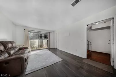 314 Saint Pauls Ave, Jersey City, NJ 07306 - Photo 5