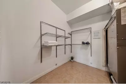 314 Saint Pauls Ave, Jersey City, NJ 07306 - Photo 15