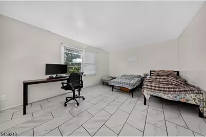 314 Saint Pauls Ave, Jersey City, NJ 07306 - Photo 13