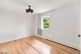 27 Sidney School Rd, Franklin Township, NJ 08801 - Photo 19