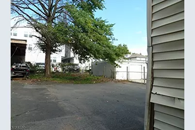390 North 7th Street, Newark, NJ 07107 - Photo 5