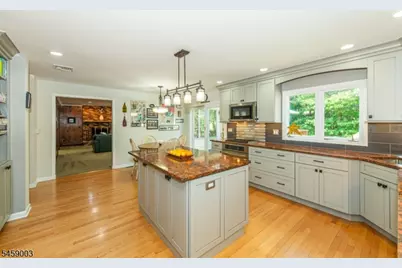 10 Weiss Dr, Montville Township, NJ 07082 - Photo 11