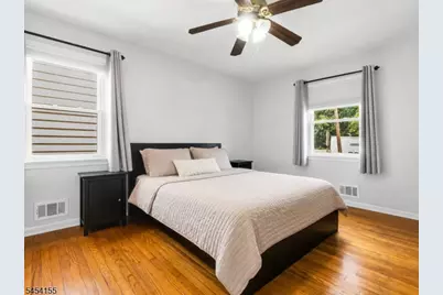 512 Laurel Ave, Roselle Park, NJ 07204 - Photo 9