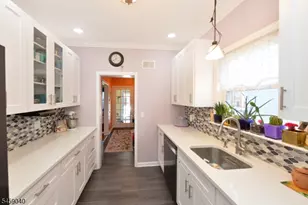 61 Bergen Ave, Clifton, NJ 07011 - Photo 9
