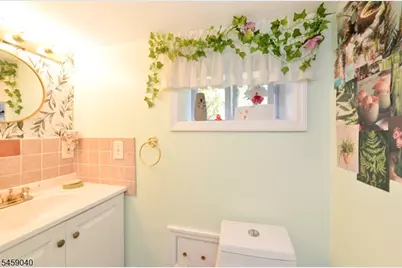 61 Bergen Ave, Clifton, NJ 07011 - Photo 21