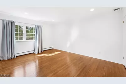 10 Cedar Ln, Roseland, NJ 07068 - Photo 21