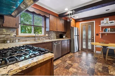 621 Springdale Ave, East Orange, NJ 07017 - Photo 7