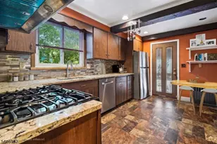 621 Springdale Ave, East Orange, NJ 07017 - Photo 7