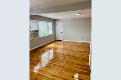 1-3 Crescent Ct #2, Newark, NJ 07106 - Photo 5