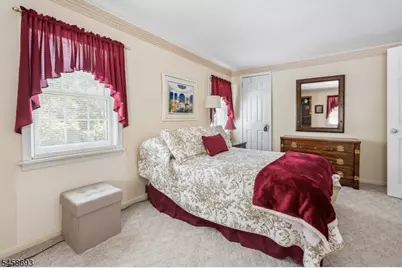 25 Swan Rd, Livingston, NJ 07039 - Photo 17
