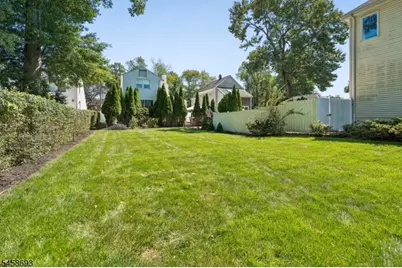 25 Swan Rd, Livingston, NJ 07039 - Photo 31