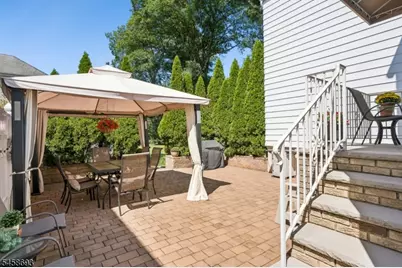 25 Swan Rd, Livingston, NJ 07039 - Photo 27