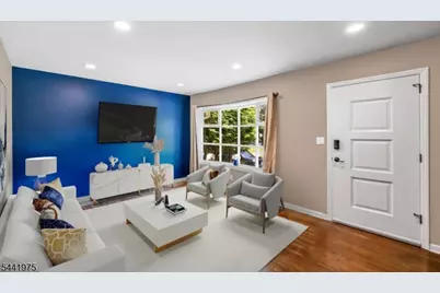 101 Pinecrest Ter, Wayne, NJ 07470 - Photo 3