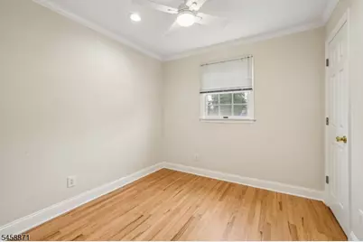 11 Suburban Rd, Clark Township, NJ 07066 - Photo 13