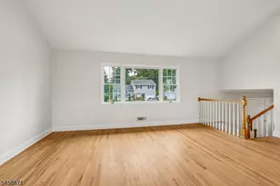 11 Suburban Rd, Clark Township, NJ 07066 - Photo 3