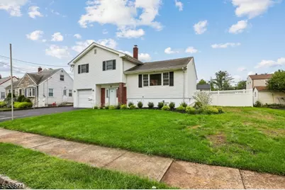 11 Suburban Rd, Clark Township, NJ 07066 - Photo 25