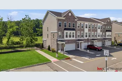 2 Coogan Ct, Morris Plains, NJ 07950 - Photo 1