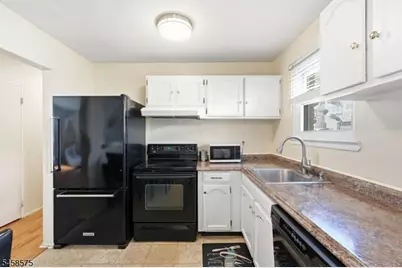 322 Richard Mine Rd #G10, Rockaway Township, NJ 07885 - Photo 13