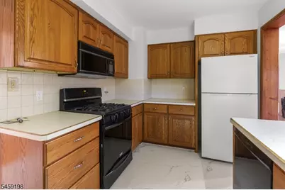 73 Birchwood Ter, Clifton, NJ 07012 - Photo 23