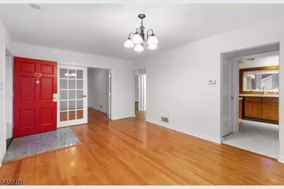 73 Birchwood Ter, Clifton, NJ 07012 - Photo 5