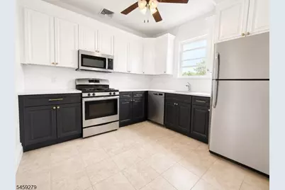 622 Hackensack St, Carlstadt, NJ 07072 - Photo 3