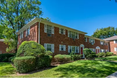 1301A Valley Rd #A, Wayne Twp., NJ 07470 - Photo 3