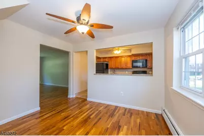 1301A Valley Rd #A, Wayne Twp., NJ 07470 - Photo 7