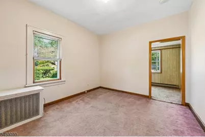 327 Saint Cloud Ave, West Orange Township, NJ 07052 - Photo 17