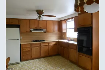43 Calicooneck Rd, South Hackensack Township, NJ 07606 - Photo 3
