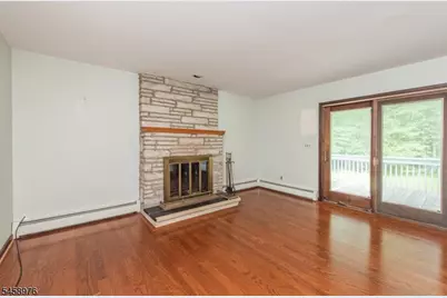 251 Big Piece Rd, Fairfield, NJ 07004 - Photo 9