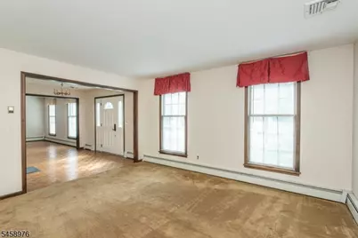 251 Big Piece Rd, Fairfield, NJ 07004 - Photo 3