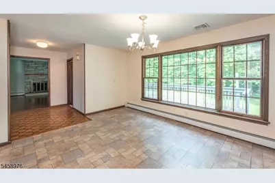 251 Big Piece Rd, Fairfield, NJ 07004 - Photo 13