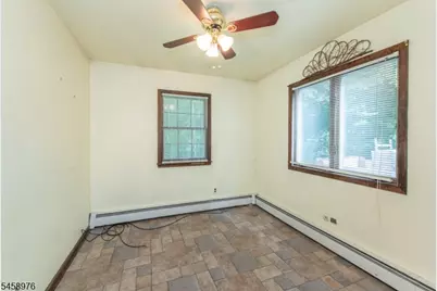 251 Big Piece Rd, Fairfield, NJ 07004 - Photo 15