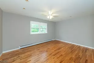 17 Oakwood Ave, Pequannock Township, NJ 07440 - Photo 9