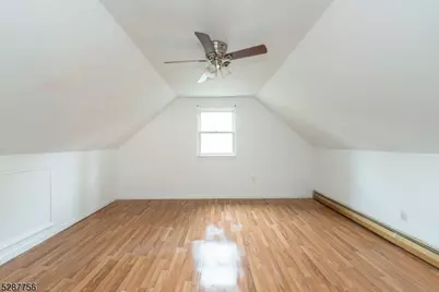 17 Oakwood Ave, Pequannock Township, NJ 07440 - Photo 11