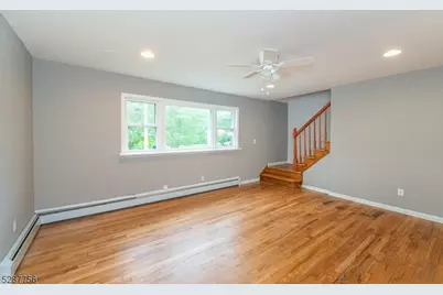 17 Oakwood Ave, Pequannock Township, NJ 07440 - Photo 3