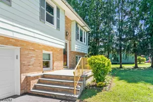 17 Ridge Rd, Raritan Township, NJ 08822 - Photo 3