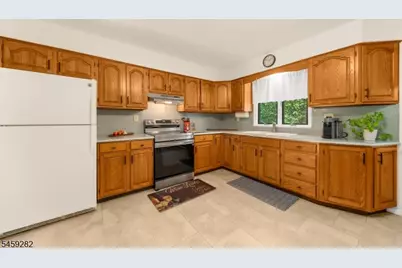 17 Ridge Rd, Raritan Township, NJ 08822 - Photo 9