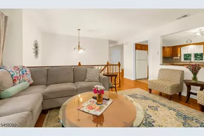 17 Ridge Rd, Raritan Township, NJ 08822 - Photo 5