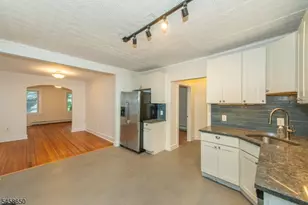 43 Walnut St, Montclair, NJ 07042 - Photo 1