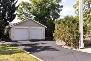 43 Walnut St, Montclair, NJ 07042 - Photo 5