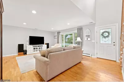14 Daria Dr, Pequannock Township, NJ 07440 - Photo 5