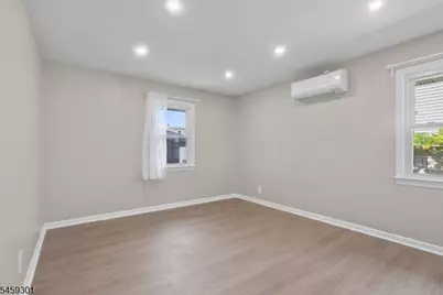 51 Totowa Ave, Paterson, NJ 07502 - Photo 11