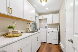 12 Clearwater Dr, Wayne Twp., NJ 07470 - Photo 25