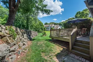 75 Birch Ln, Wayne Twp., NJ 07470 - Photo 25