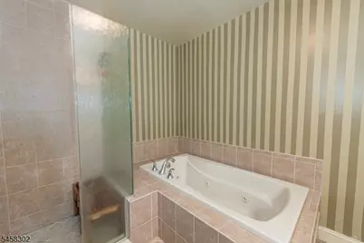 75 Birch Ln, Wayne Twp., NJ 07470 - Photo 15