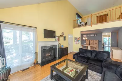 75 Birch Ln, Wayne Twp., NJ 07470 - Photo 9