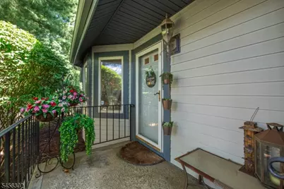 75 Birch Ln, Wayne Twp., NJ 07470 - Photo 23