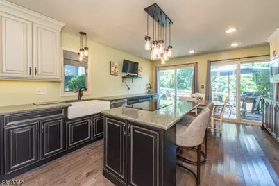 75 Birch Ln, Wayne Twp., NJ 07470 - Photo 3