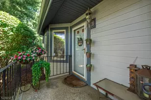 75 Birch Ln, Wayne Twp., NJ 07470 - Photo 23